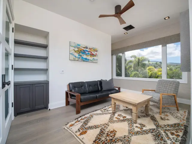 Listing Image for 340 Pualoa Nani Pl 17 of 50
