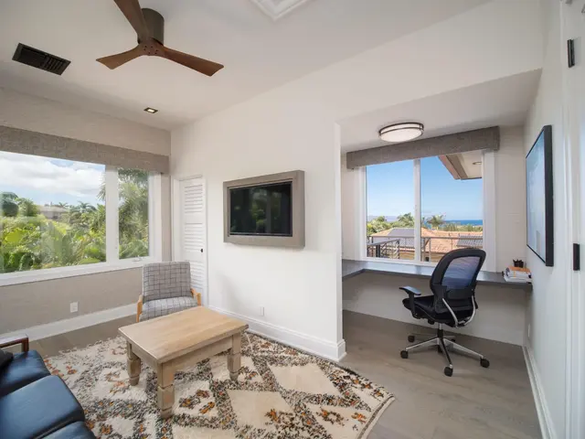Listing Image for 340 Pualoa Nani Pl 18 of 50