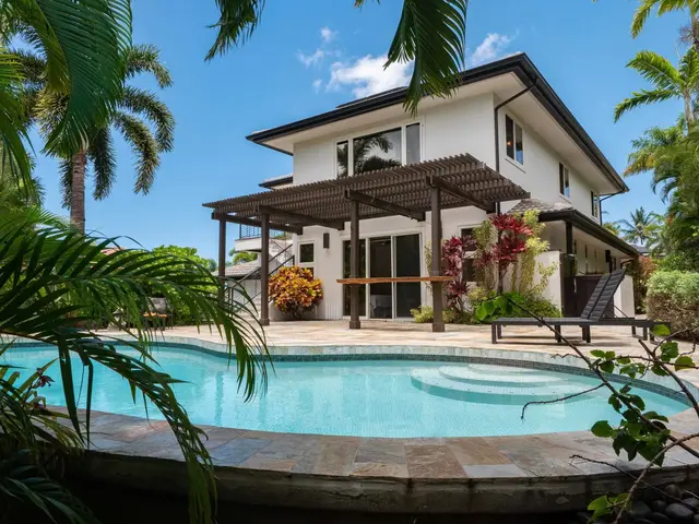 Listing Image for 340 Pualoa Nani Pl 26 of 50