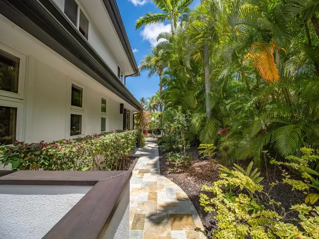 Listing Image for 340 Pualoa Nani Pl 44 of 50