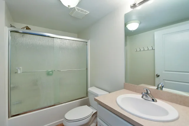 Listing Image for 35 Katie Ln 718 20 of 37