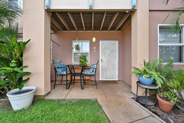 Listing Image for 35 Katie Ln 718 6 of 37