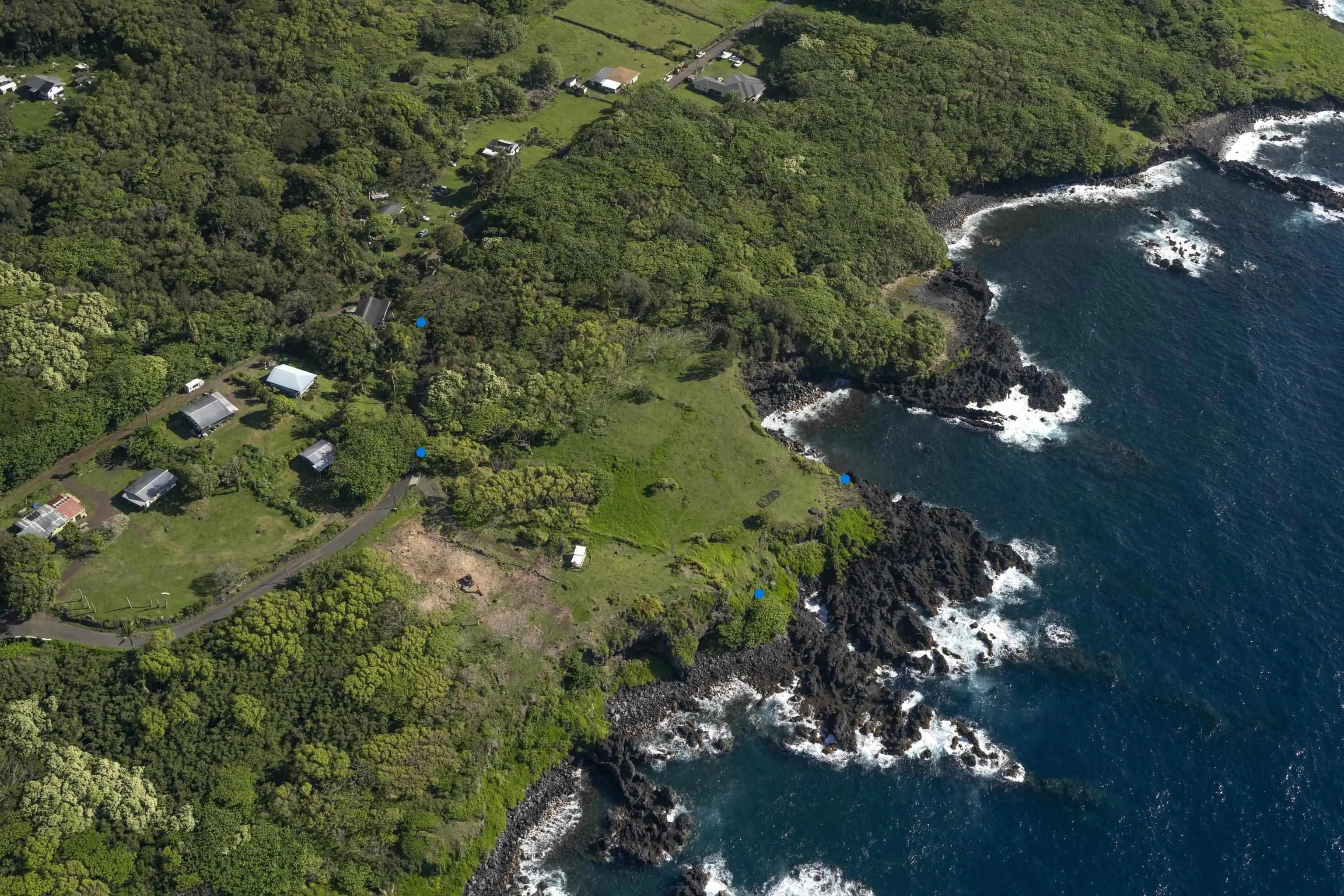 Photo of Listing #409377