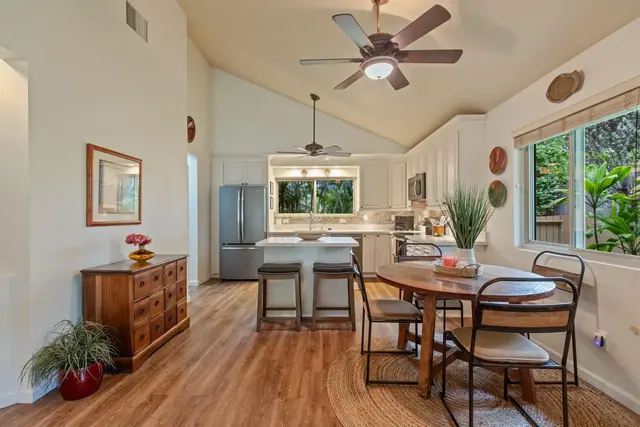 Listing Image for 870 Malulani St 12 of 46