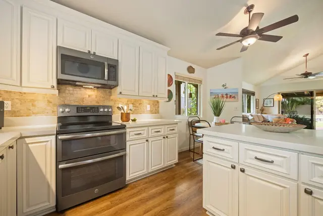 Listing Image for 870 Malulani St 16 of 46