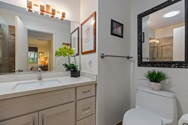 Listing Image for 870 Malulani St 24 of 46