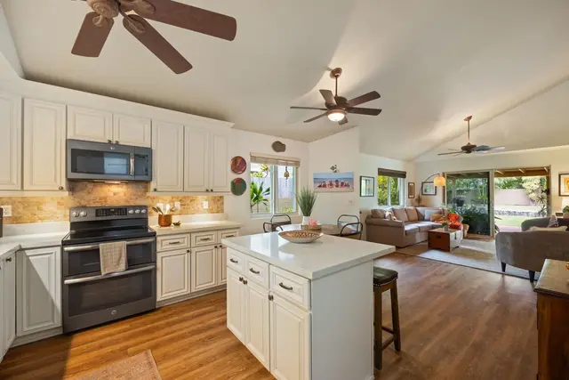 Listing Image for 870 Malulani St 5 of 46