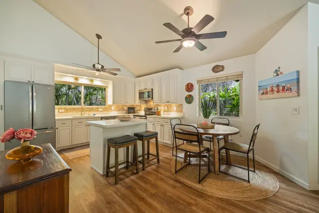 Listing Image for 870 Malulani St 6 of 46
