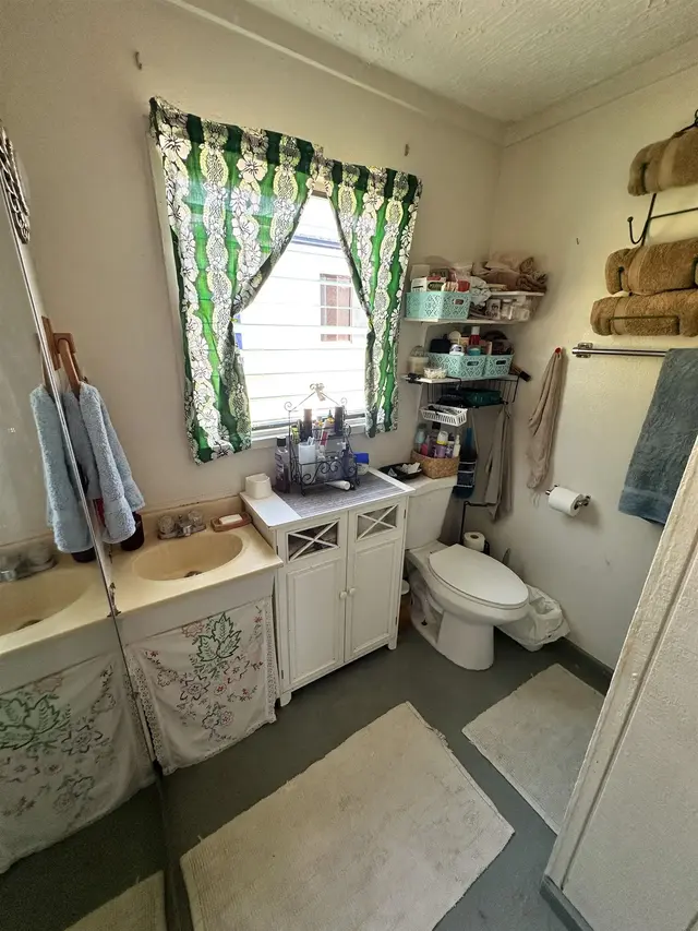 Listing Image for 200 Makaena Pl 18 of 41