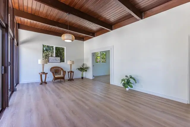 Listing Image for 321 Hokulani St 321 Hokulani Street 10 of 47