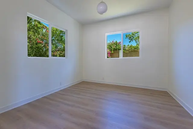 Listing Image for 321 Hokulani St 321 Hokulani Street 20 of 47