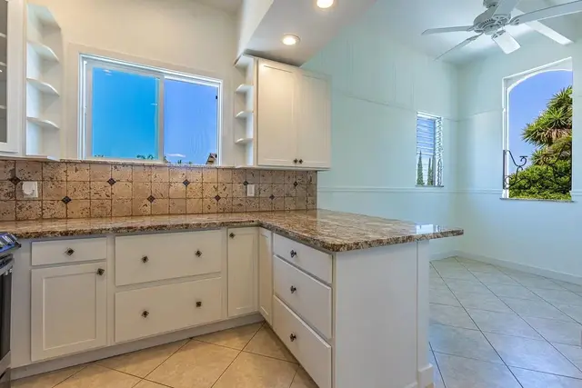 Listing Image for 321 Hokulani St 321 Hokulani Street 7 of 47