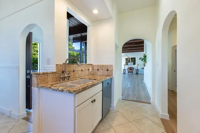 Listing Image for 321 Hokulani St 321 Hokulani Street 8 of 47
