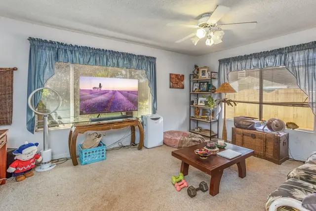 Listing Image for 194 Ohukai Rd 2 of 23