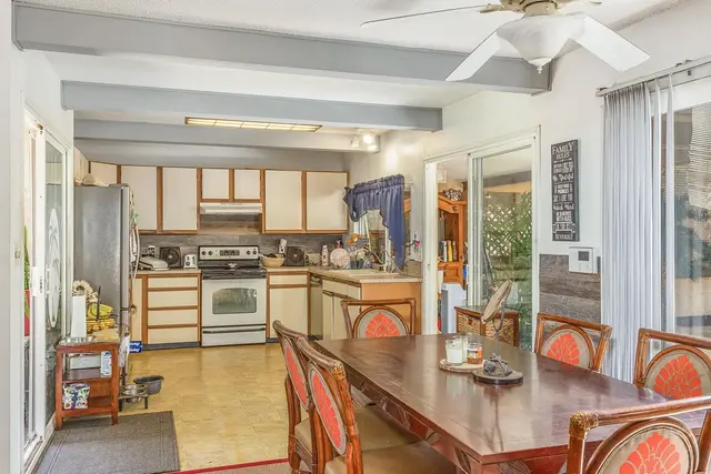 Listing Image for 194 Ohukai Rd 7 of 23
