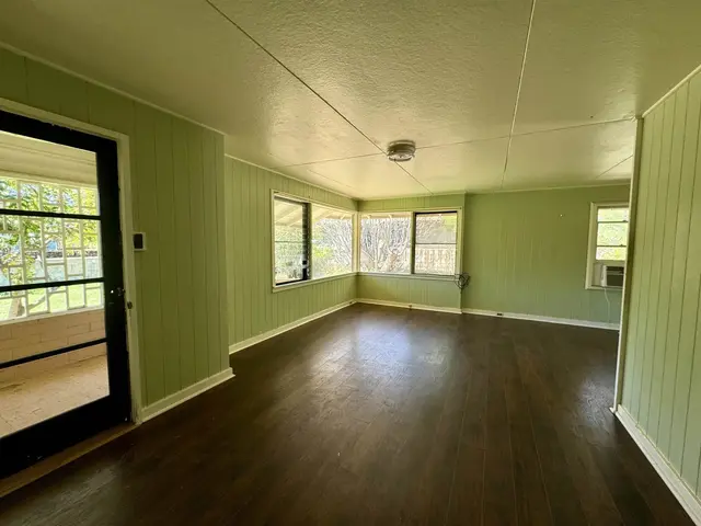 Listing Image for 225 Seaside Pl 8 of 32