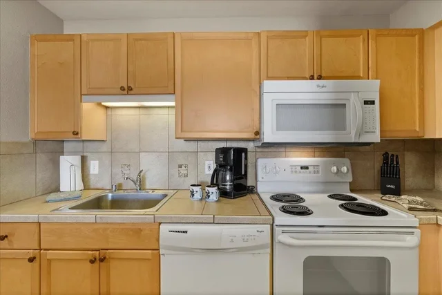 Listing Image for 4327 Lower Honoapiilani Rd 1005b 6 of 30