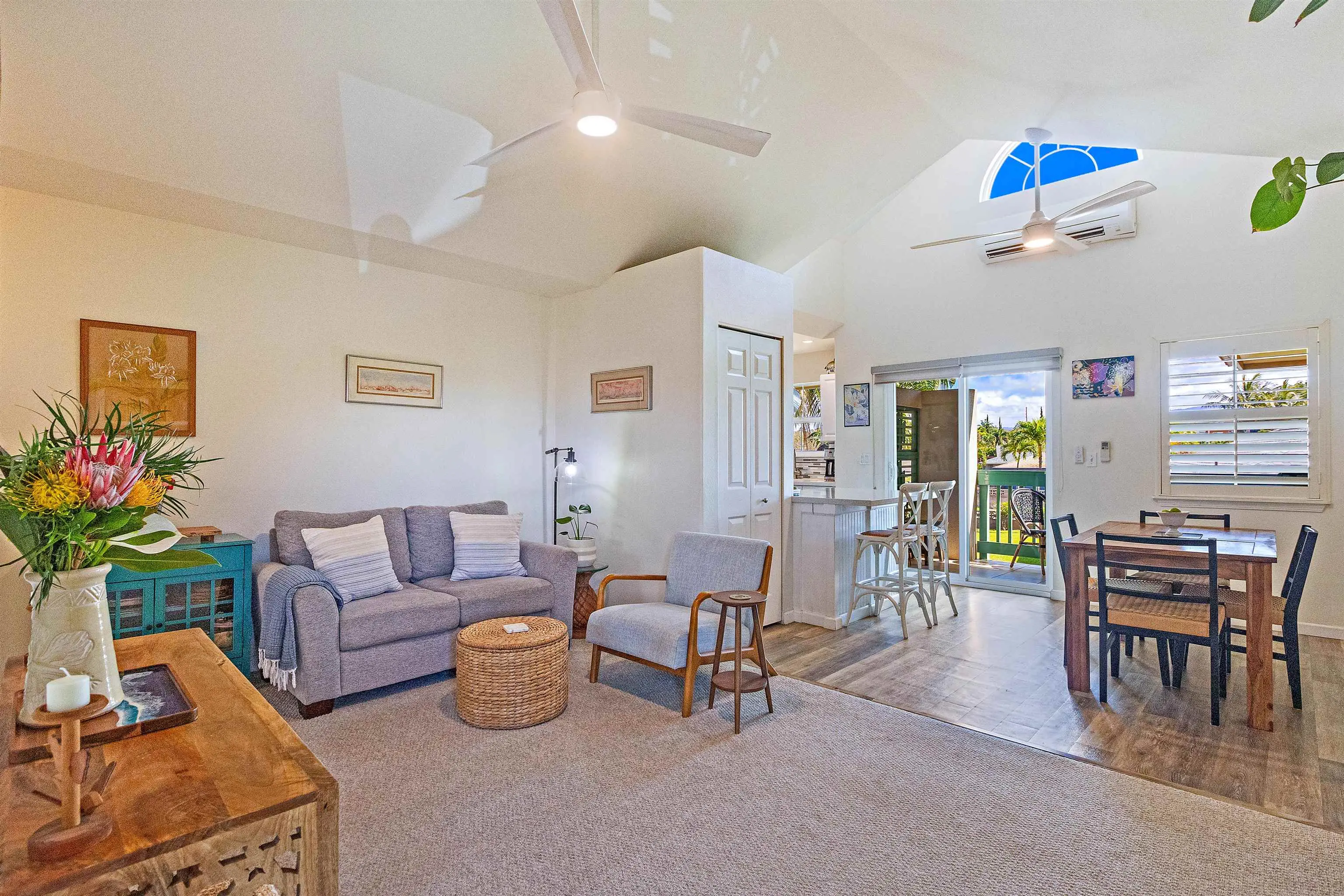 Photo of Listing #408835