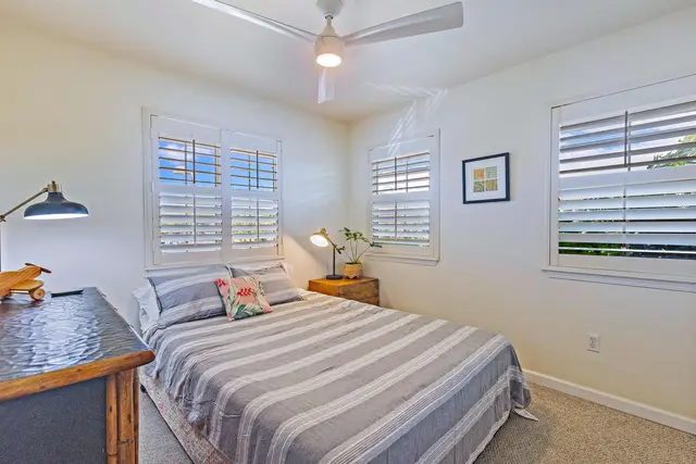 Listing Image for 15 Apuhihi Ln 15a 17 of 38