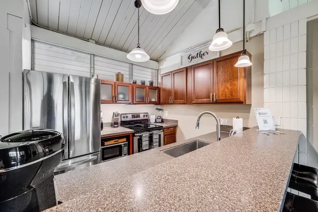 Listing Image for 2619 S Kihei Rd A409 12 of 48