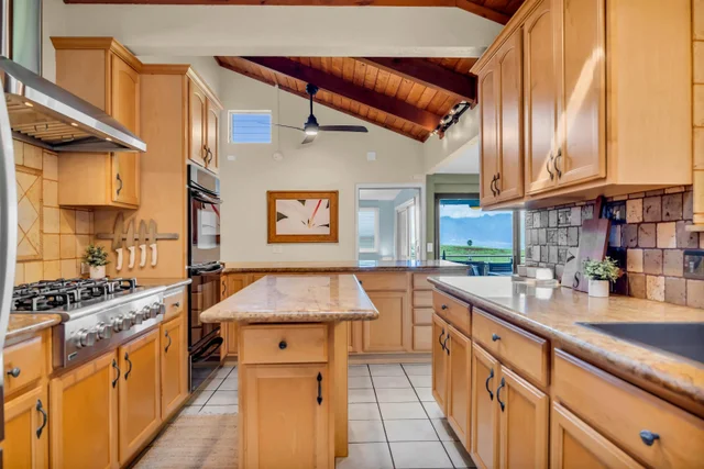 Listing Image for 2690 Akalani Loop 21 of 46