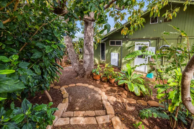 Listing Image for 2690 Akalani Loop 33 of 46