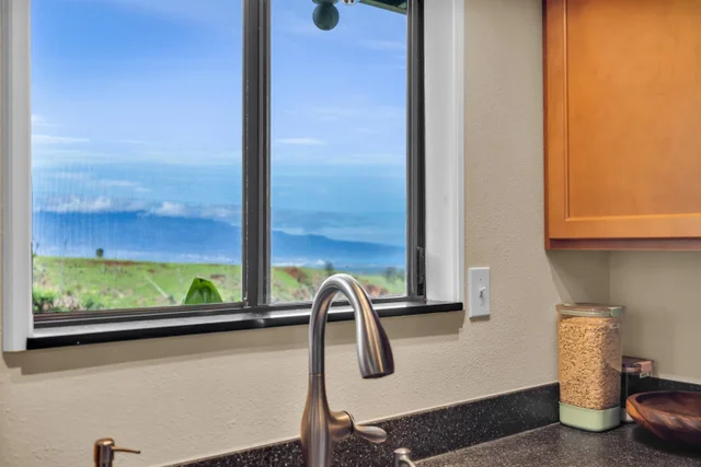 Listing Image for 2690 Akalani Loop 35 of 46