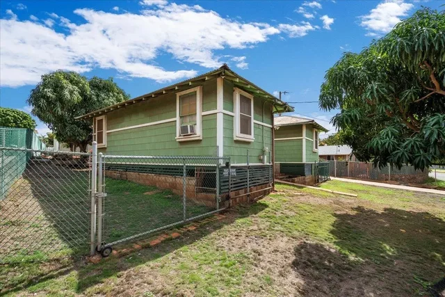 Listing Image for 275 Kenolio Rd 2 of 50