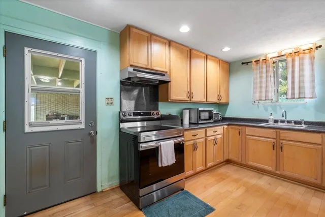 Listing Image for 275 Kenolio Rd 26 of 50