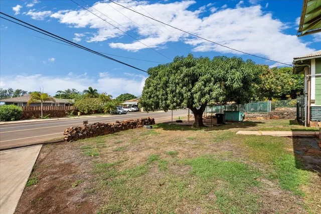 Listing Image for 275 Kenolio Rd 3 of 50