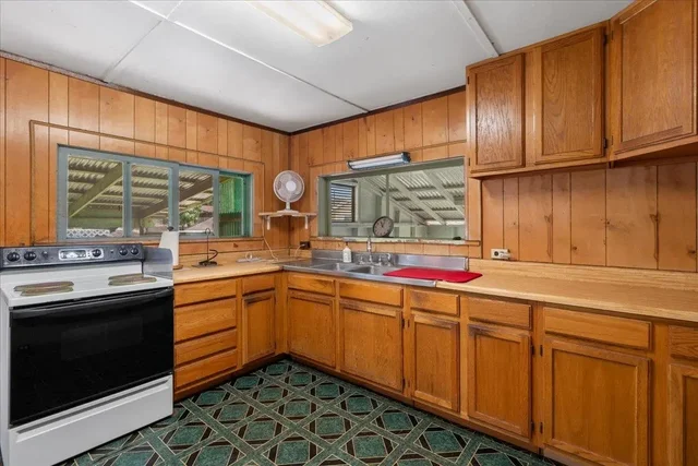 Listing Image for 275 Kenolio Rd 4 of 50