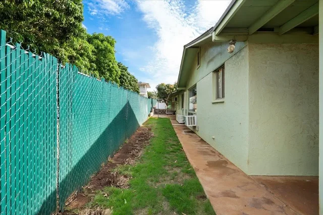 Listing Image for 275 Kenolio Rd 41 of 50