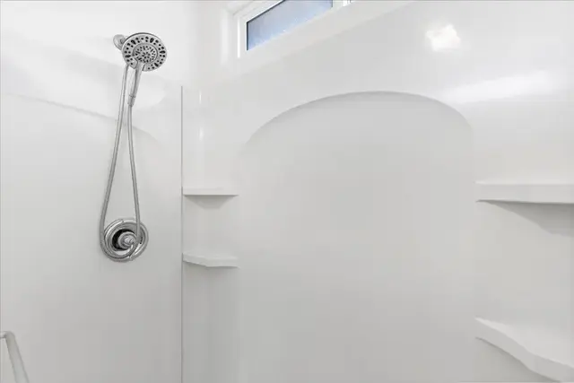 Listing Image for 226 Alake St 23 of 46