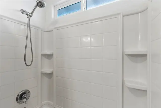 Listing Image for 226 Alake St 32 of 46