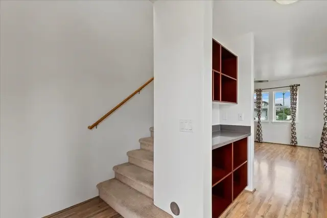 Listing Image for 226 Alake St 33 of 46