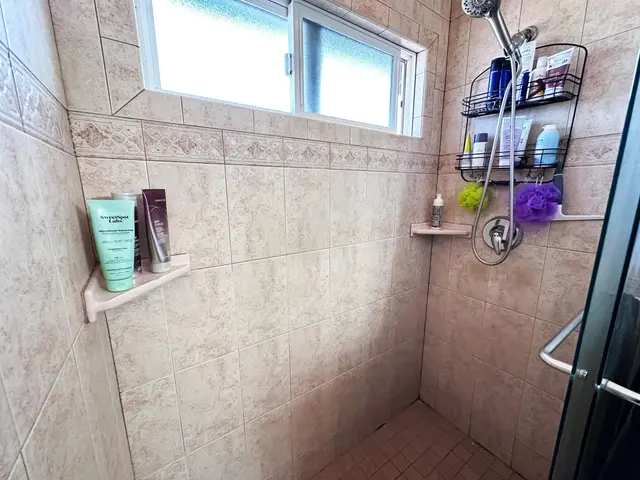 Listing Image for 268 Palanehe St 13 of 30