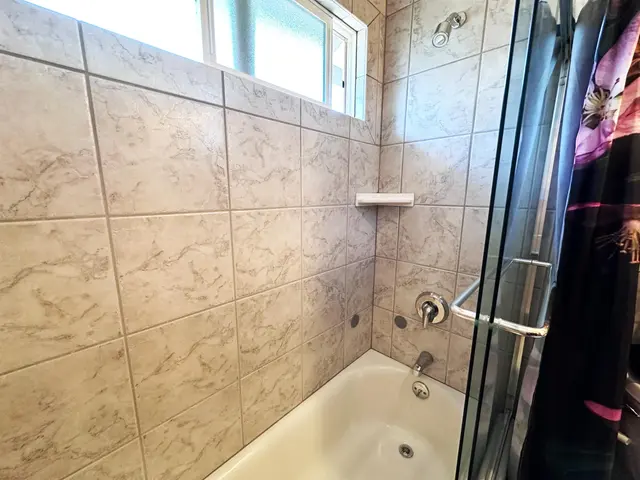 Listing Image for 268 Palanehe St 18 of 30
