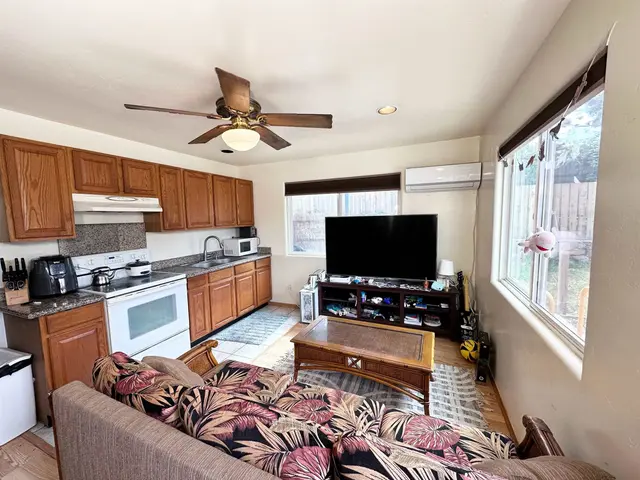Listing Image for 268 Palanehe St 26 of 30