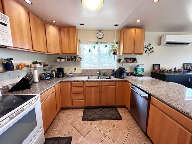 Listing Image for 268 Palanehe St 3 of 30