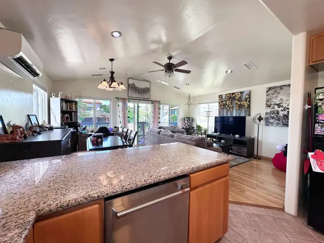 Listing Image for 268 Palanehe St 5 of 30