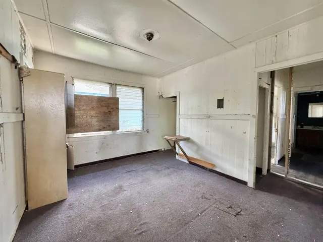 Listing Image for 1590 Ono St 7 of 9