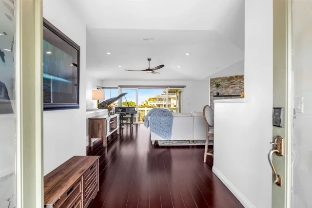 Listing Image for 40 Kapalulu Pl 4 of 45