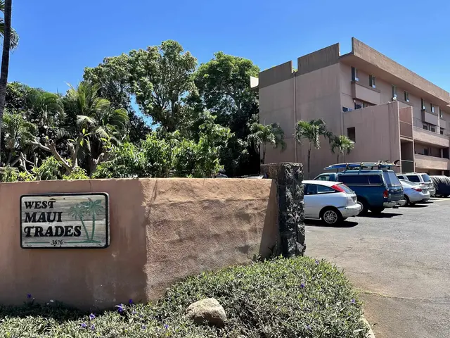 Listing Image for 3676 Lower Honoapiilani Rd D 306 2 of 14