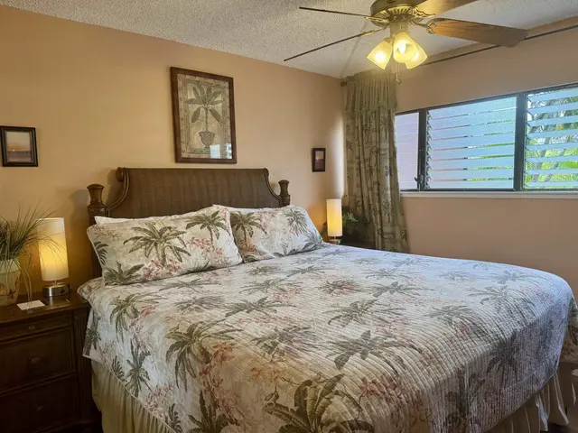 Listing Image for 1000 Kamehameha V Hwy 223b 30 of 30