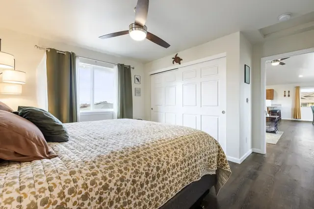 Listing Image for 127 Tam Yau Pl 9 of 27