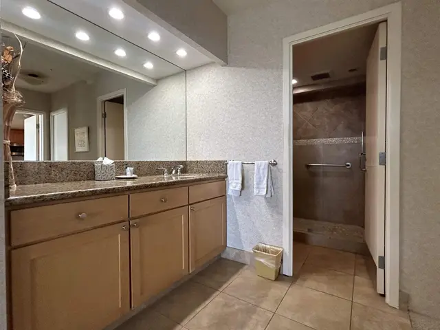 Listing Image for 2481 Kaanapali Pkwy 1219/c 10 of 17