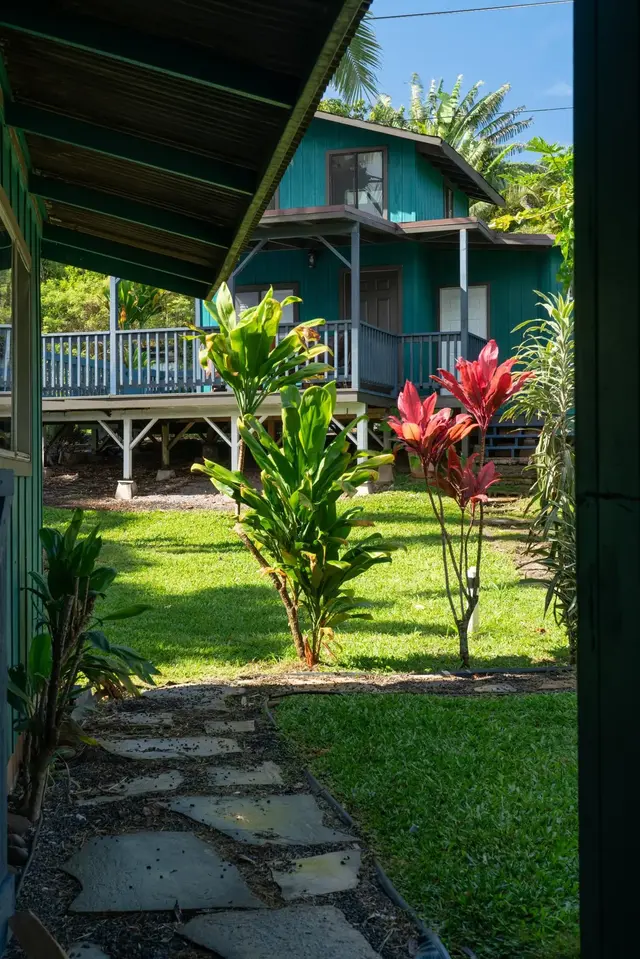 Listing Image for 2830 W Lelehuna Pl 22 of 34