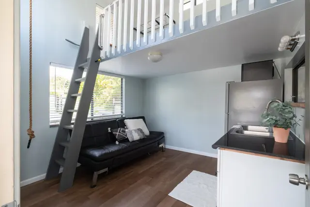 Listing Image for 2830 W Lelehuna Pl 31 of 34
