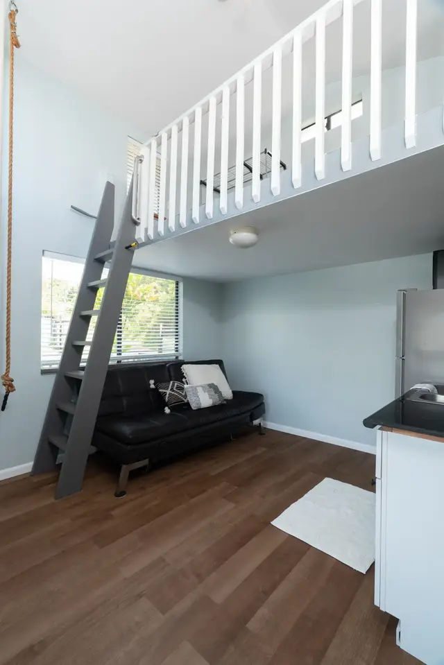 Listing Image for 2830 W Lelehuna Pl 32 of 34