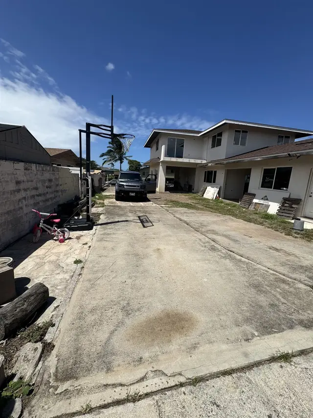 Listing Image for 405 One St 13 of 20
